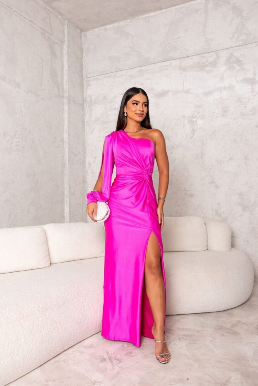 Becca | Sukienka Maxi na Jedno Ramię – Satynowy Styl