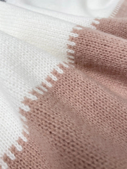 Violet Cozy Modern Sweter