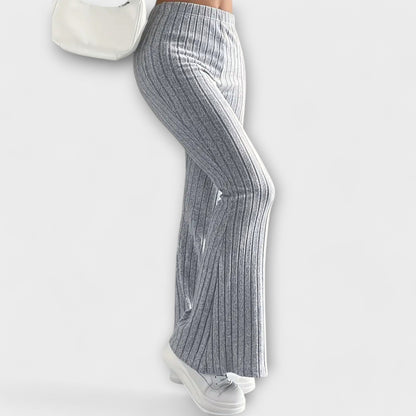 Jennifer - Eleganckie rozkloszowane spodnie
