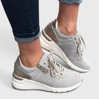Nyah Ortopedyczne sneakersy z koturnem